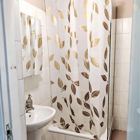 Family Apartment, Private Parking 아파트 *