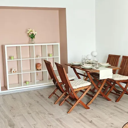 Lejlighed Family Apartment, Private Parking