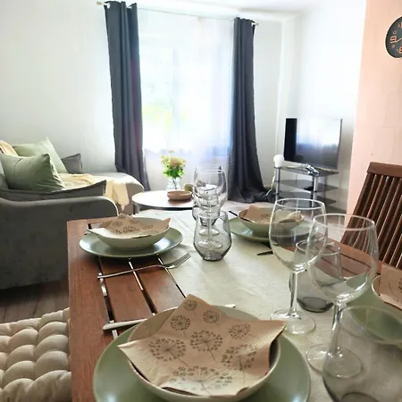 Family Apartment, Private Parking Tallinn
